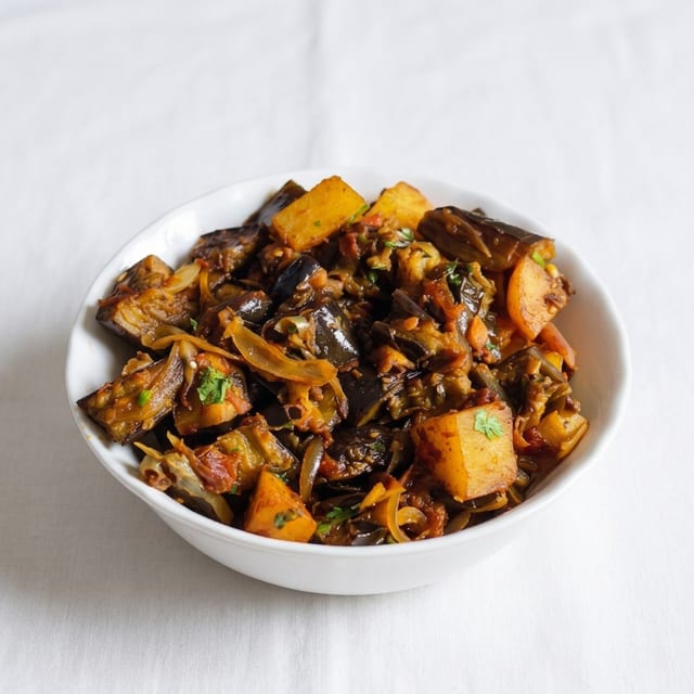 Baingan-do- Aloo.