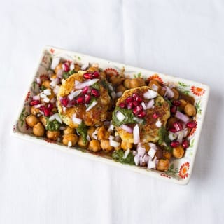 Aloo Tikki Chaat